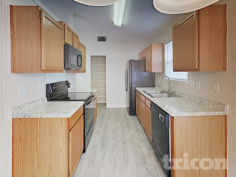 Building Photo - 4014 Sparrow Lake