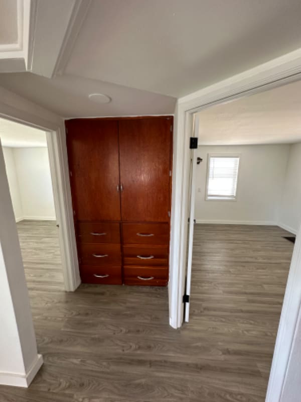 Building Photo - 4024 N Walnut St