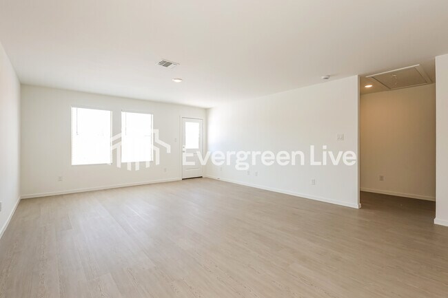 Building Photo - 3713 Los Cabos Dr