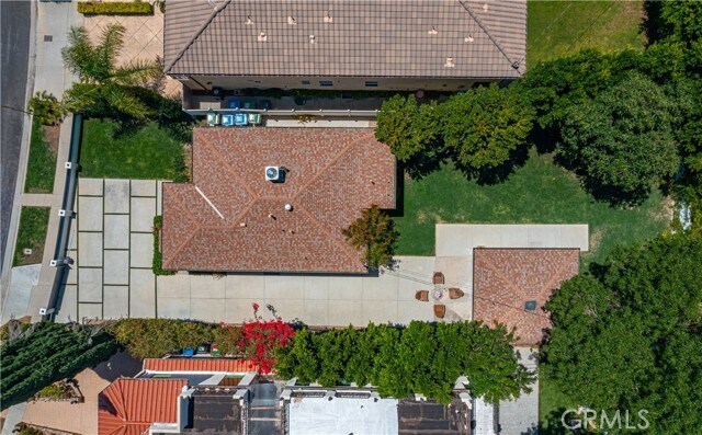 Building Photo - 5143 Newcastle Ave