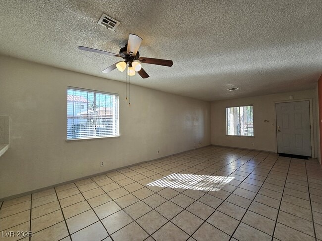 Building Photo - 3245 Arville St