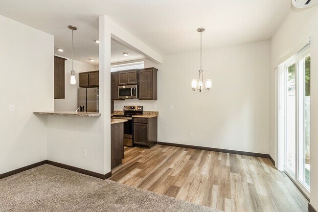 Building Photo - New Braidwood Village Home for Rent!