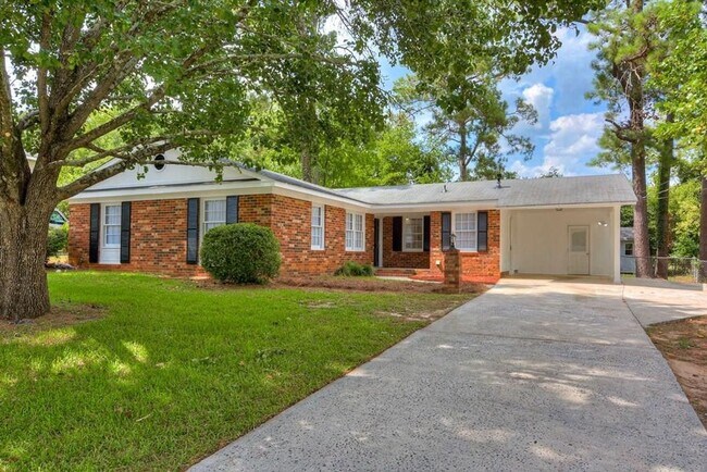 Building Photo - Updated 3 Bedroom 2 Bath off Furies Ferry!
