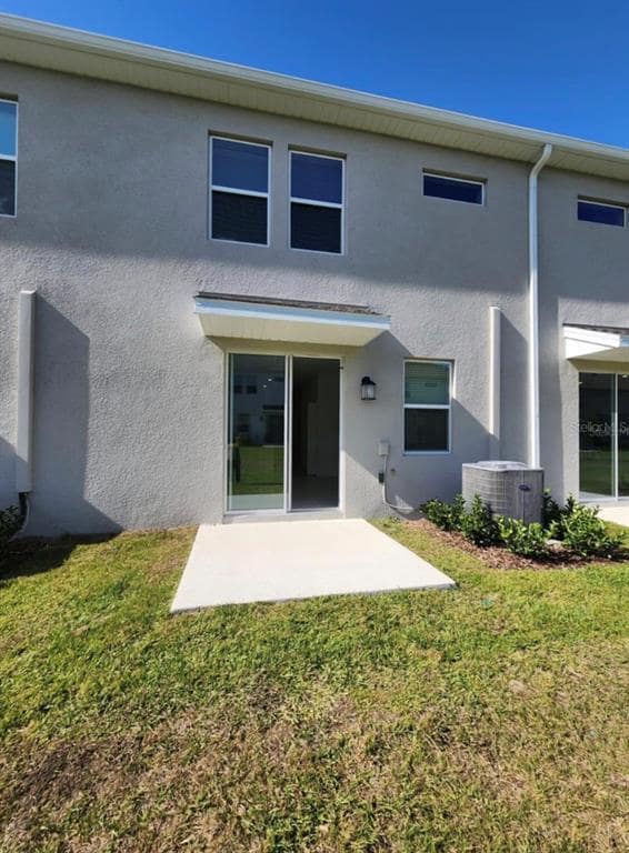 Building Photo - 2918 Savoir Ave