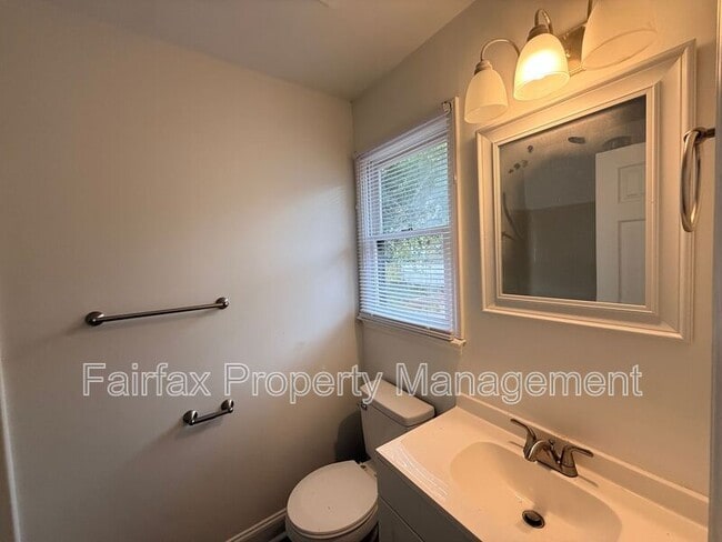 Building Photo - 400 Kelley Meadows Dr