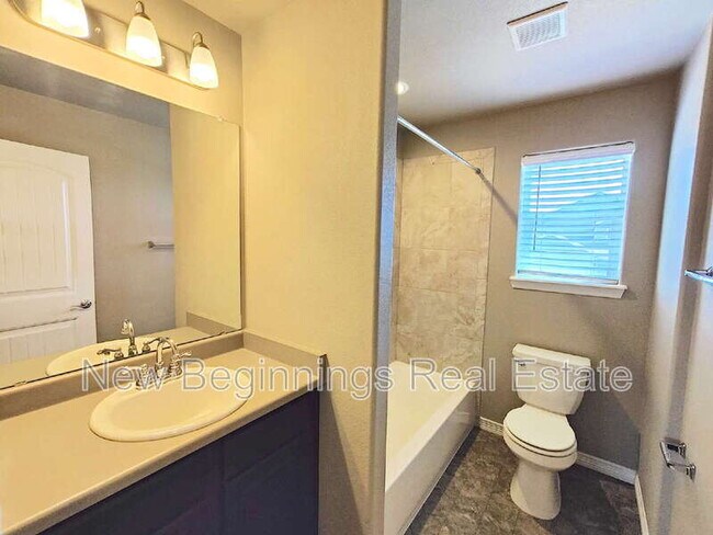 Building Photo - 6134 Meadowbank Ln