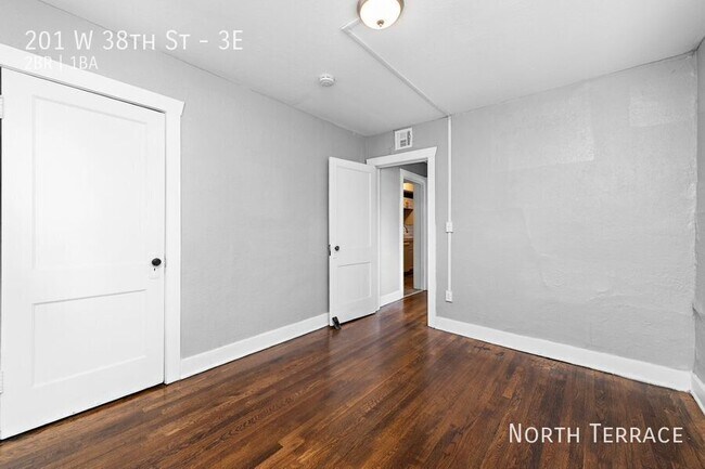 Building Photo - 201 W 38th St