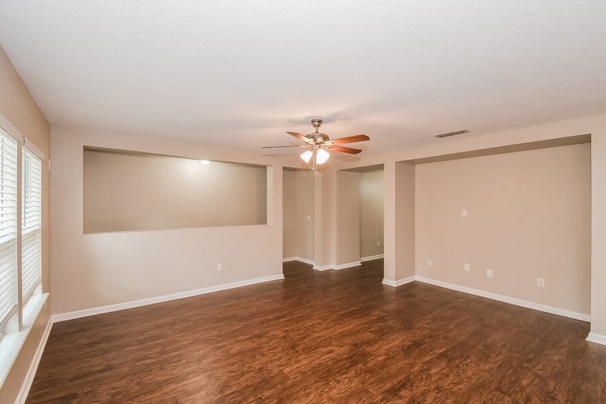 Building Photo - 3859 Marsh Bluff Dr