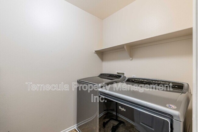 Building Photo - 42061 Orange Blossom Dr