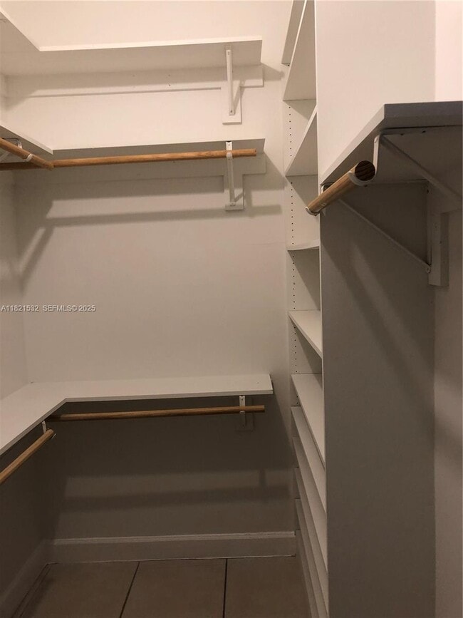 Building Photo - 10932 NW 69th St