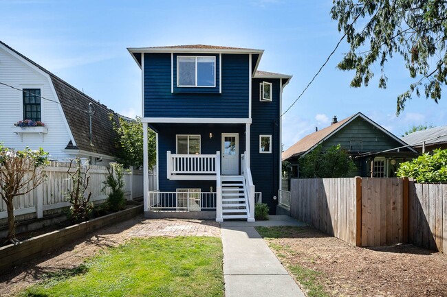 Building Photo - 3Bd/3.25Ba Seattle Home