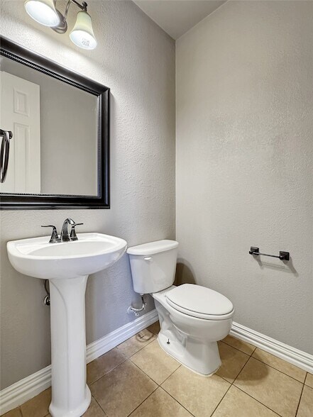Building Photo - 5973 Country View Ln