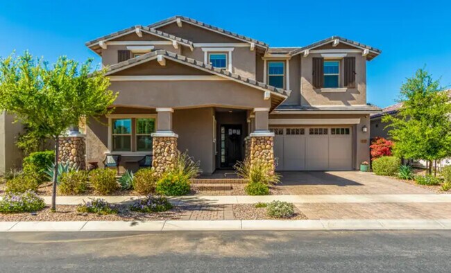 Building Photo - 10112 Cintron Ln
