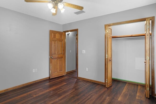 Building Photo - 3bd 2ba Home for Rent on Empire Rd