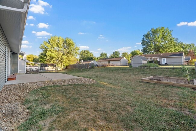 Building Photo - Luxury Remodeled 3Bed/2Bath w/ Finished Ba...