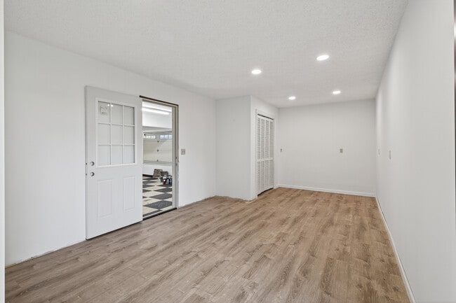 Building Photo - 15801 Andrie St NW