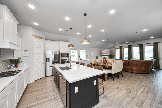 Building Photo - 1711 Rustling Creek Dr