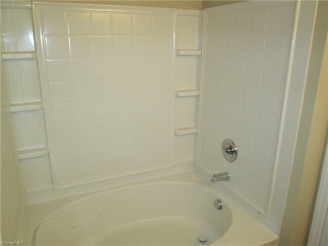 Building Photo - Coming soon!1 2 BR, 2BA!