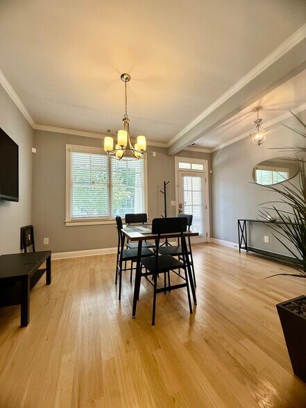 Building Photo - 1429 DuPont Commons Cir NW