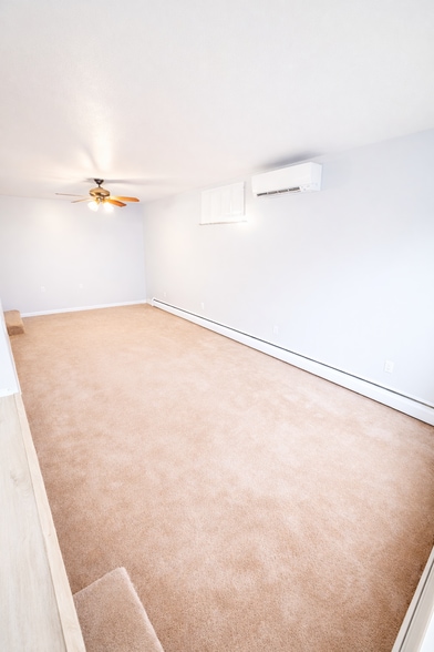 Building Photo - 50 Maplewood St