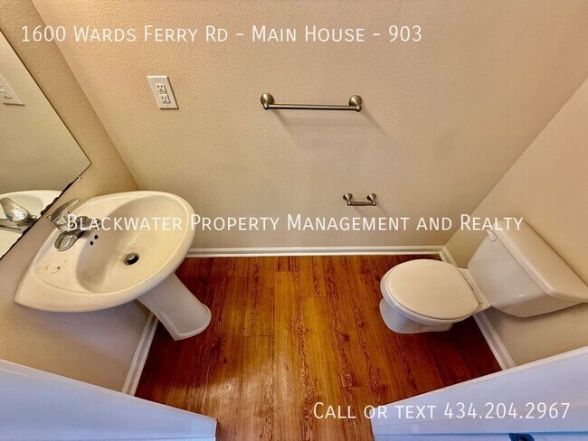 Building Photo - 1600 Wards Ferry Rd