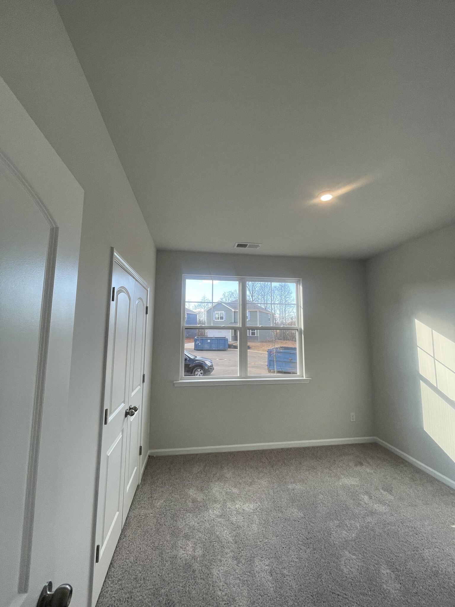 Building Photo - Room in House on Lavender Meadows Ct