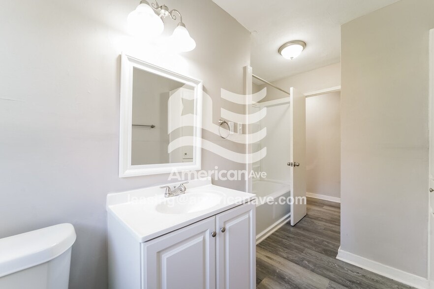 Building Photo - 522 Beaverbrook Dr