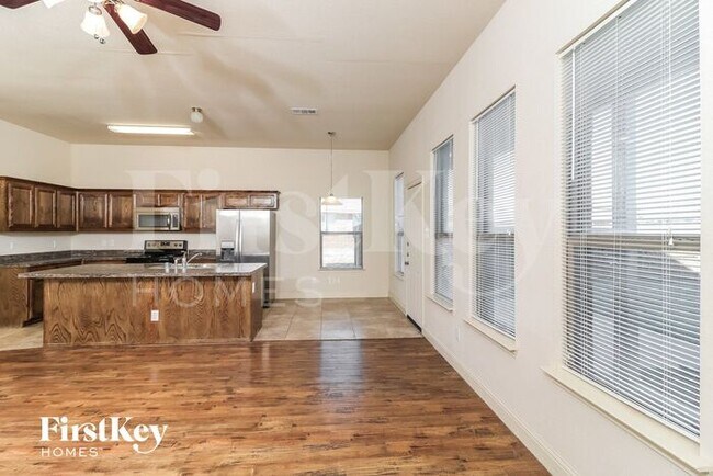 Building Photo - 1227 Jewel Ln