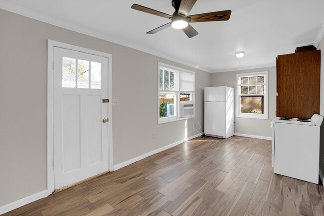 Building Photo - 3600 Yale Ave