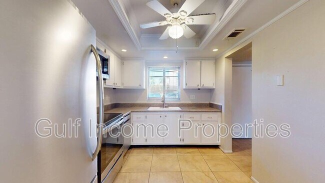 Building Photo - 4121 Heron Way