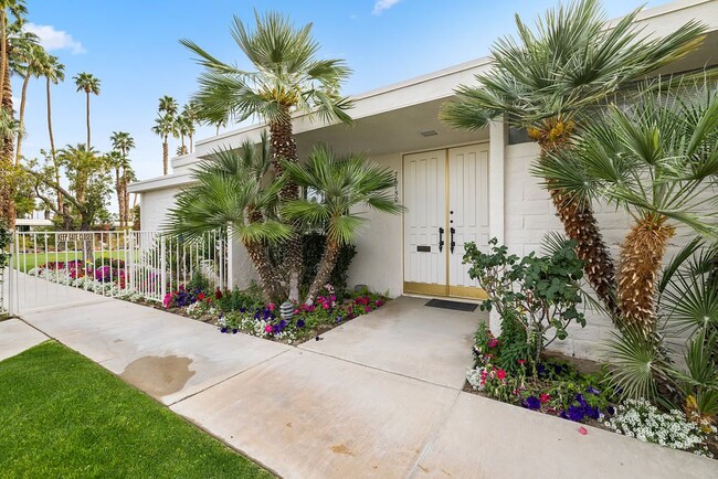 Building Photo - 76750 Lark Dr