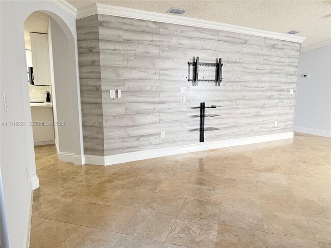 Building Photo - 2146 SW 103rd Pl