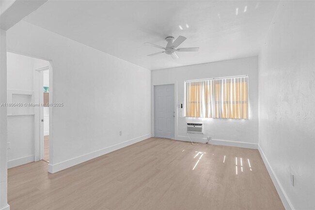 Building Photo - 1315 NE 146th St