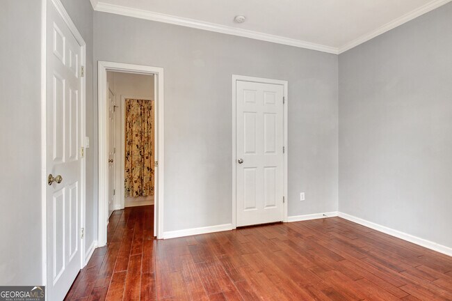 Building Photo - 185 Newfield Dr