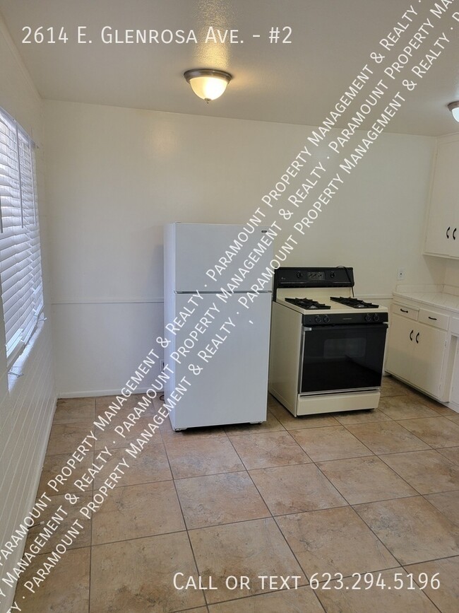 Building Photo - **Move in Special!** 1 Bed/1 Bath ready fo...