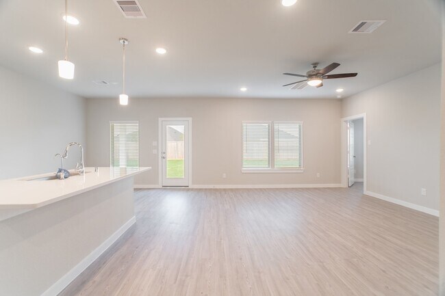 Building Photo - 21710 Prickly Caterpillar Ct