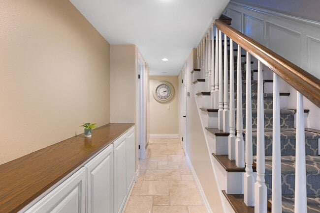 Building Photo - Modern Luxury in Cypress – 4BR Home with H...