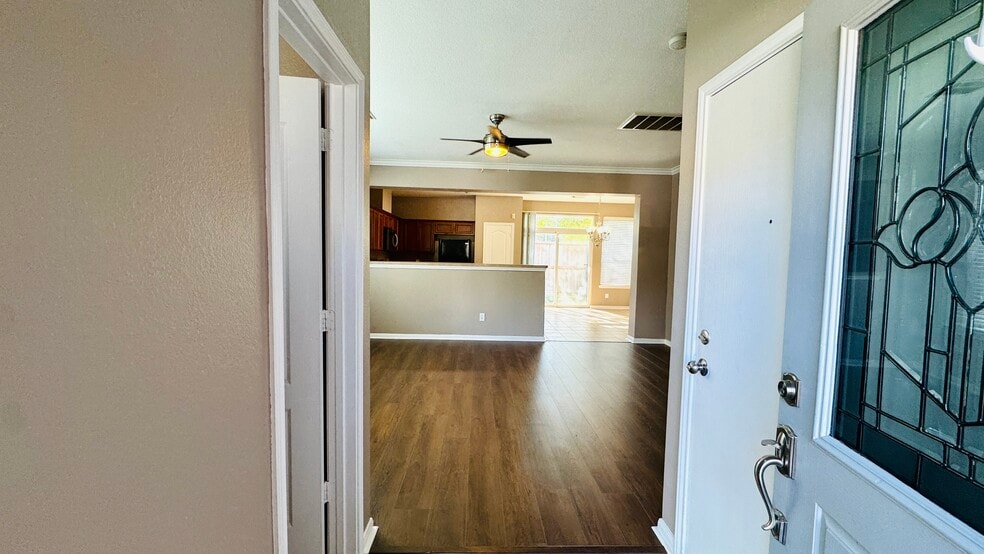 Entry Foyer - 8126 Montague Manor Ln