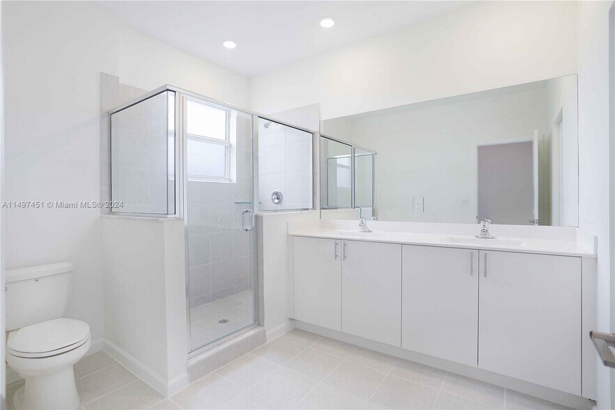 Building Photo - 16205 SW 288th Ter