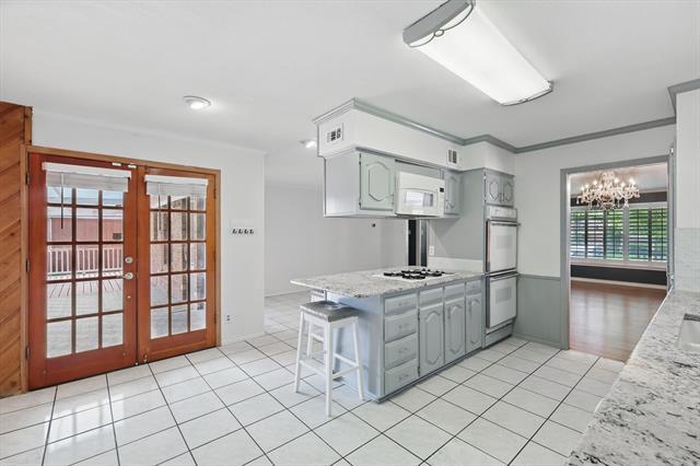 Building Photo - 2915 Touraine Dr