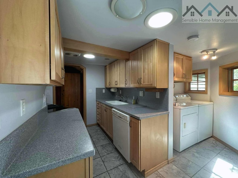 Building Photo - 2740 SW 156th St