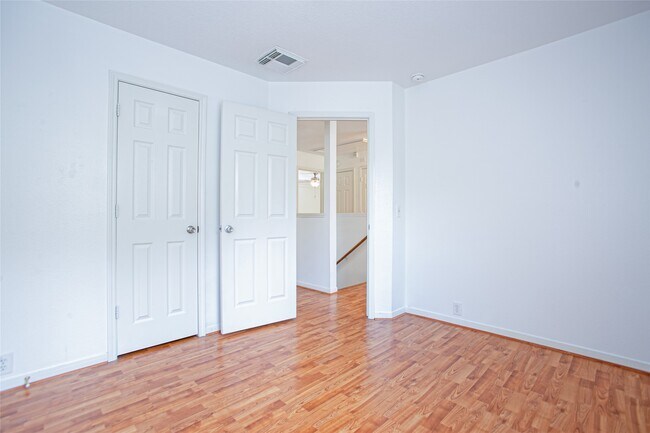 Building Photo - 17627 S Summit Canyon Dr