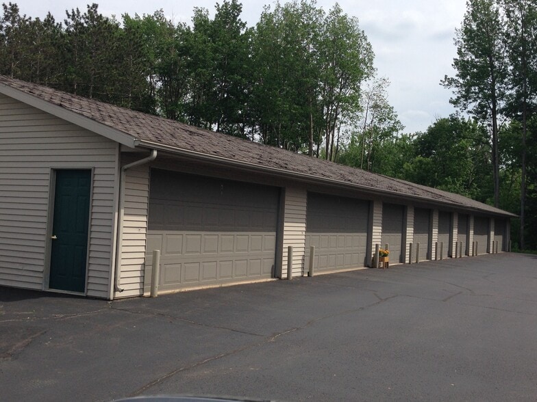 Building Photo - Sherman Oaks Apartments