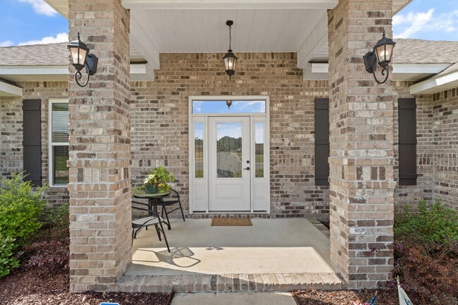 Building Photo - 5568 Micanopy Dr