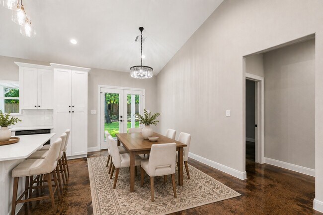 Building Photo - 5161 Lazy Ln