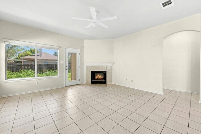 Building Photo - 11504 Lapoynor St