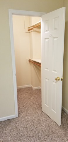 Building Photo - 140 Bright St