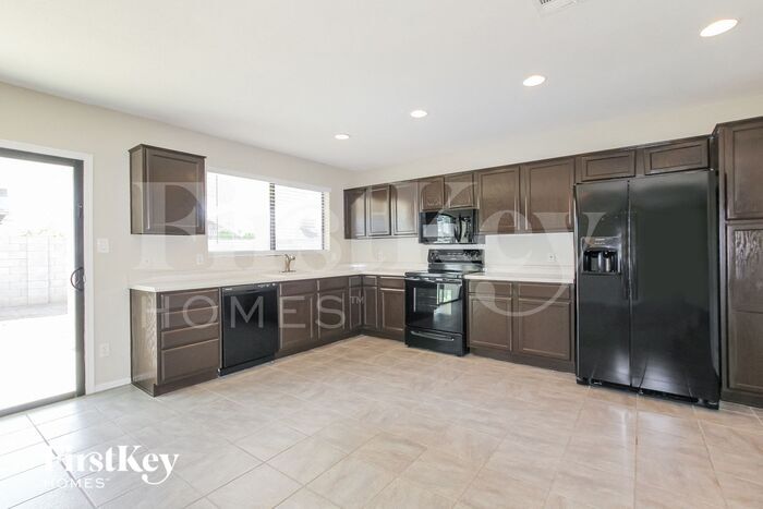 Building Photo - 2733 W Villa Rita Dr