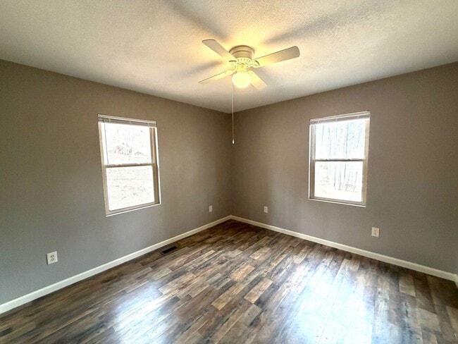 Building Photo - East AVL - Ready now! Big Basement!