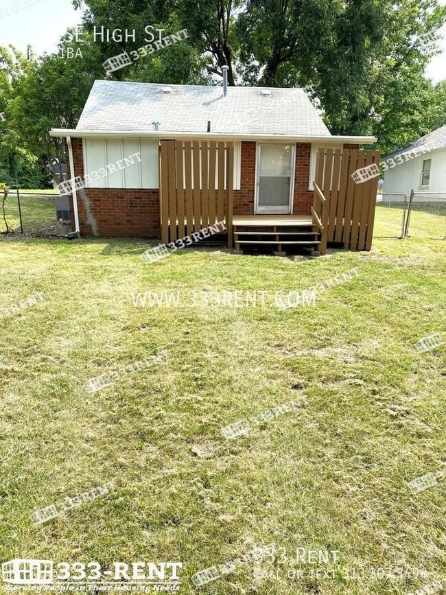 Building Photo - 708 High St